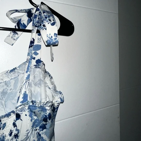 Princess Polly floral midi dress. - Picture 4 of 4